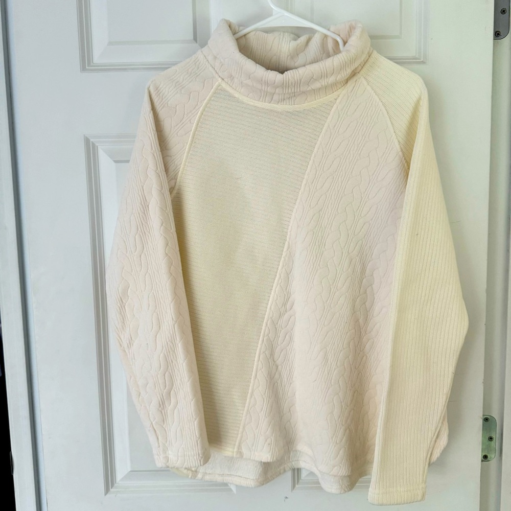 Wooly Bully off white cream ski pullover